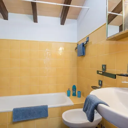 فيلة Beatrice By