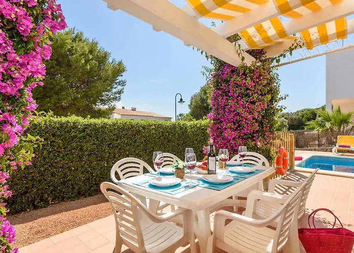 Beatrice By Βίλα